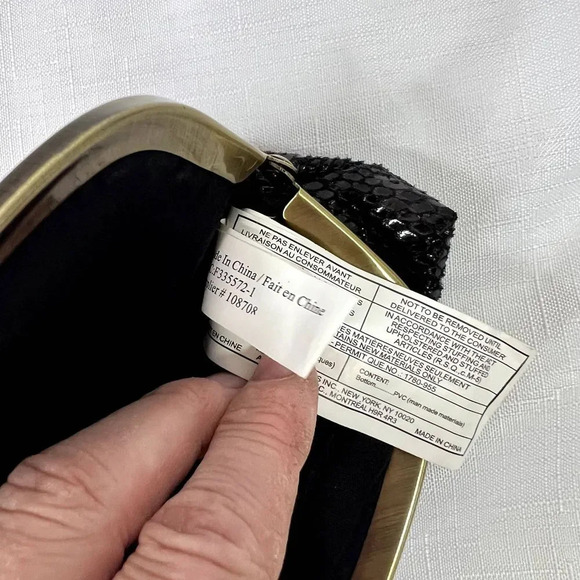 Avon Small Black Ruffle Clutch with Kiss Lock - Picture 11 of 12